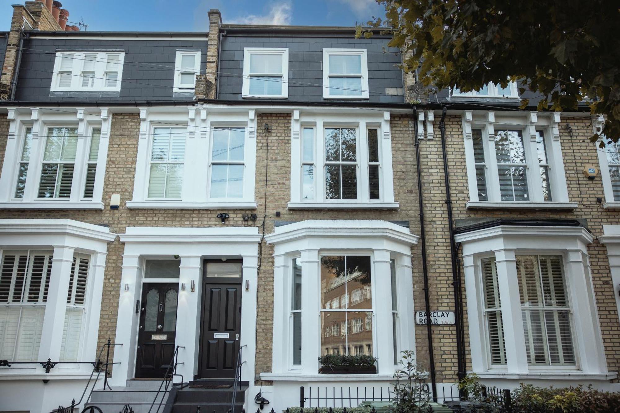 The Elegant Fulham Maisonette With Terrace * Londra